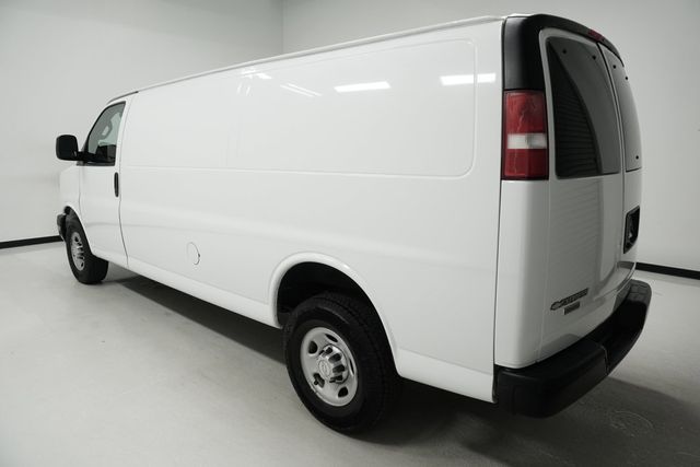 2017 Chevrolet Express Cargo Van RWD 3500 155" - 22987698 - 3