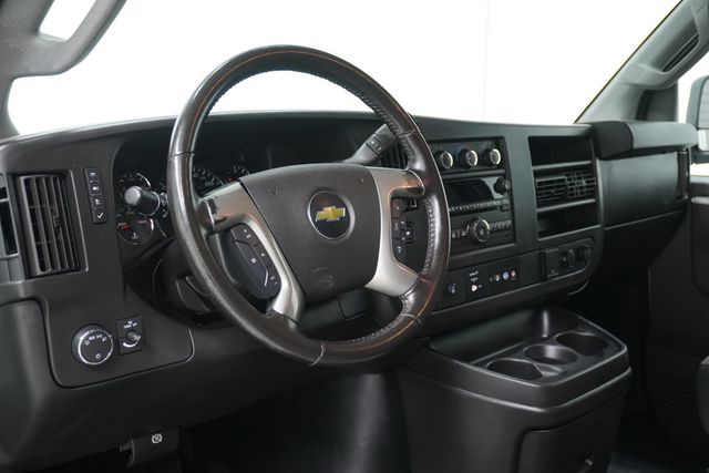 2017 Chevrolet Express Cargo Van RWD 3500 155" - 22987698 - 6
