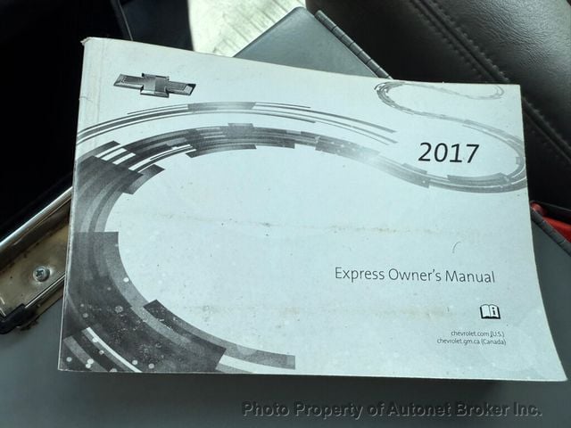 2017 Chevrolet Express Cargo Van RWD 3500 155" - 23020229 - 28