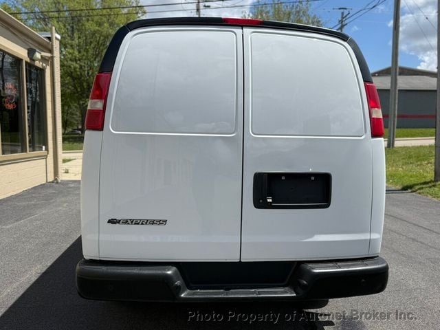 2017 Chevrolet Express Cargo Van RWD 3500 155" - 23020229 - 3