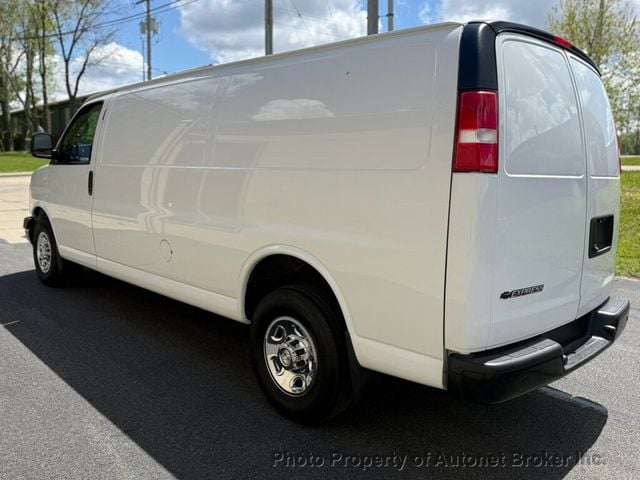 2017 Chevrolet Express Cargo Van RWD 3500 155" - 23020229 - 4