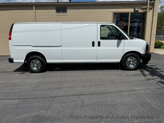 2017 Chevrolet Express Cargo Van RWD 3500 155" - 23020229 - 5