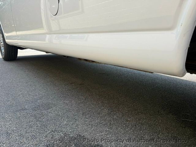 2017 Chevrolet Express Cargo Van RWD 3500 155" - 23069961 - 9