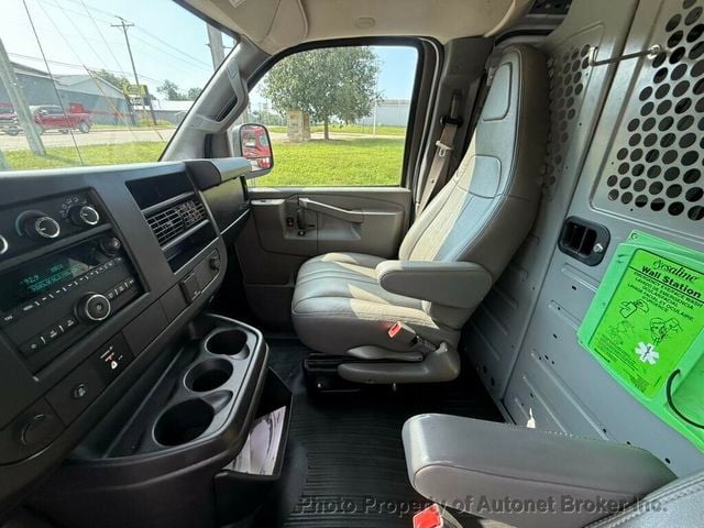 2017 Chevrolet Express Cargo Van RWD 3500 155" - 23069961 - 13
