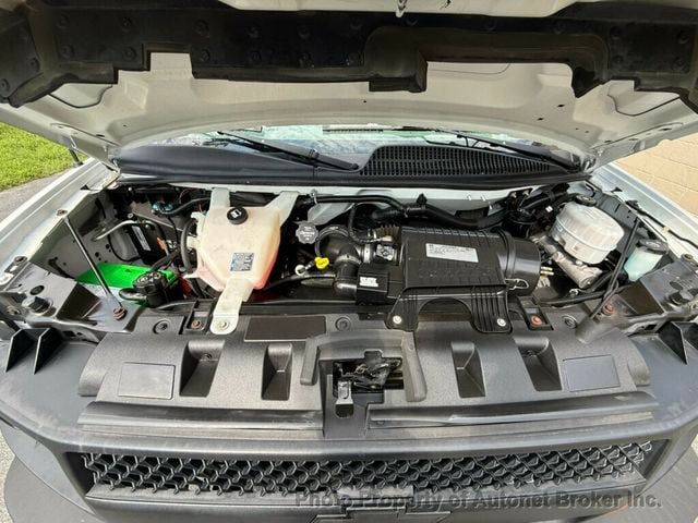 2017 Chevrolet Express Cargo Van RWD 3500 155" - 23069961 - 27