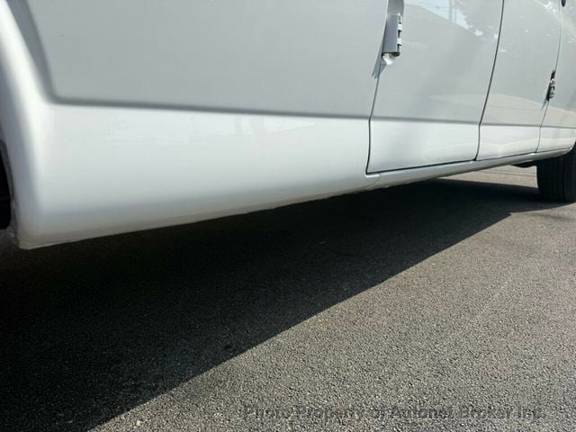 2017 Chevrolet Express Cargo Van RWD 3500 155" - 23069961 - 8