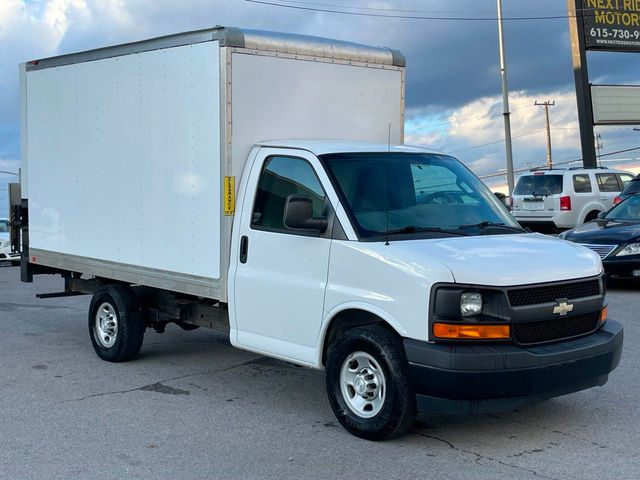 2017 Chevrolet Express Commercial Cutaway '17 CHEVY EXPRESS 3500 BOX-TRUCK TOMMY-GATE 1-OWNER 615-730-9991 - 22304948 - 3