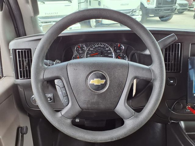 2017 Chevrolet Express Commercial Cutaway 3500 Van 139" - 23023192 - 33