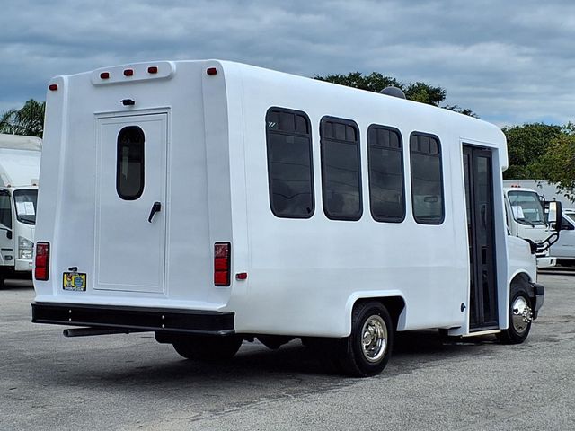 2017 Chevrolet Express Commercial Cutaway 3500 Van 139" - 23023192 - 3