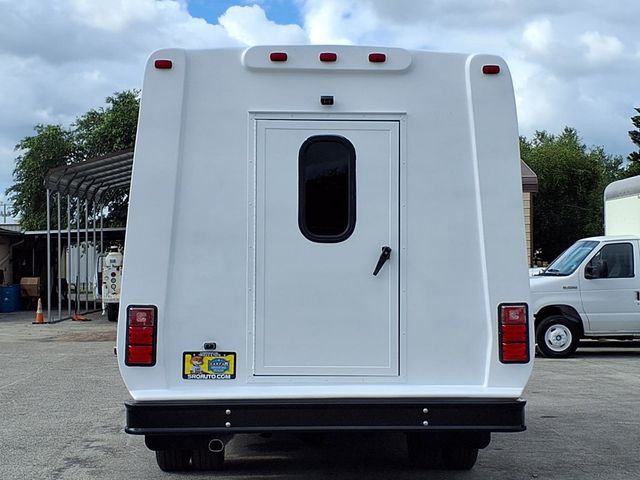 2017 Chevrolet Express Commercial Cutaway 3500 Van 139" - 23023192 - 4