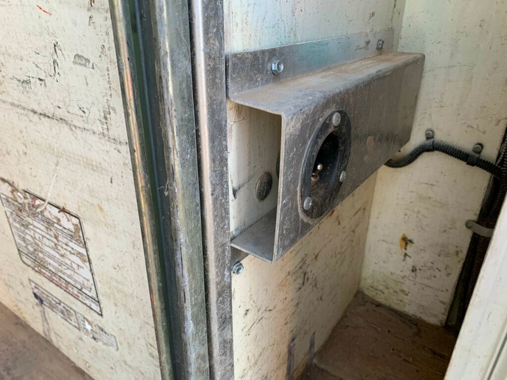 2017 Chevrolet Express Commercial Cutaway 3500 Van 139" Commercial Cutaway 1-Owner - 22958498 - 13