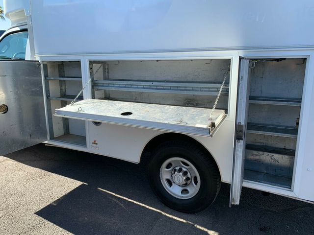 2017 Chevrolet Express Commercial Cutaway 3500 Van 139" Commercial Cutaway 1-Owner - 22958498 - 18