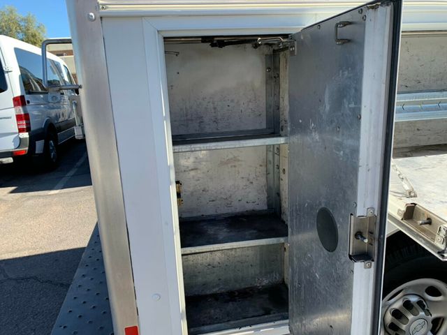 2017 Chevrolet Express Commercial Cutaway 3500 Van 139" Commercial Cutaway 1-Owner - 22958498 - 24