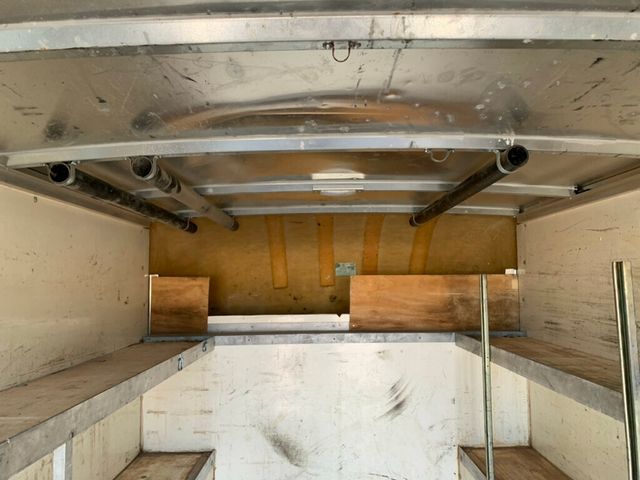 2017 Chevrolet Express Commercial Cutaway 3500 Van 139" Commercial Cutaway 1-Owner - 22958498 - 28