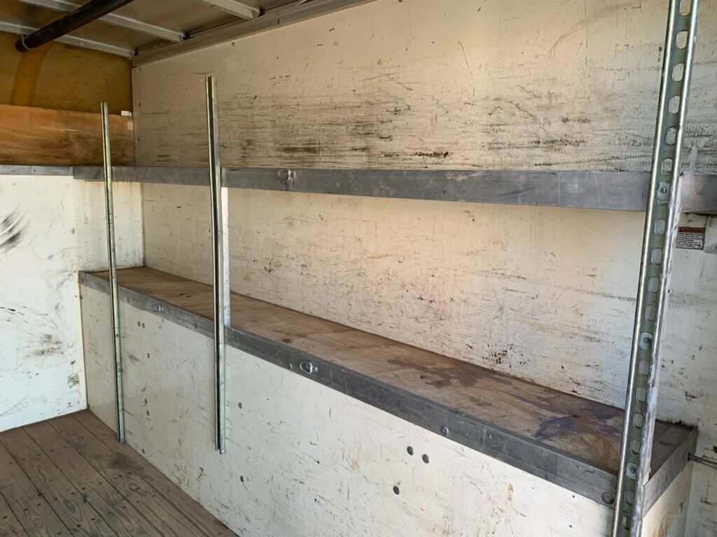 2017 Chevrolet Express Commercial Cutaway 3500 Van 139" Commercial Cutaway 1-Owner - 22958498 - 29