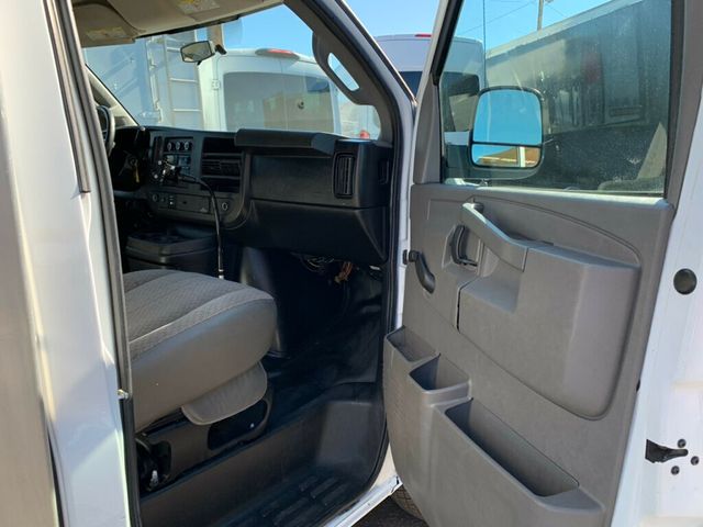 2017 Chevrolet Express Commercial Cutaway 3500 Van 139" Commercial Cutaway 1-Owner - 22958498 - 38