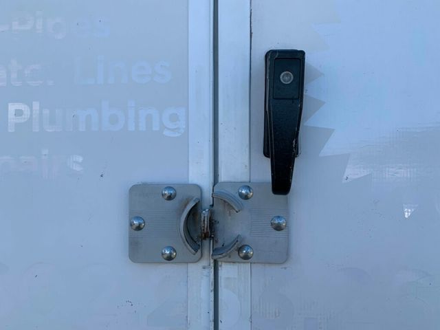 2017 Chevrolet Express Commercial Cutaway 3500 Van 139" Commercial Cutaway 1-Owner - 22958498 - 5