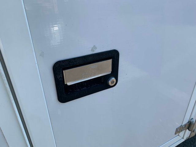 2017 Chevrolet Express Commercial Cutaway 3500 Van 139" Express Commercial 1-Owner - 22951465 - 10