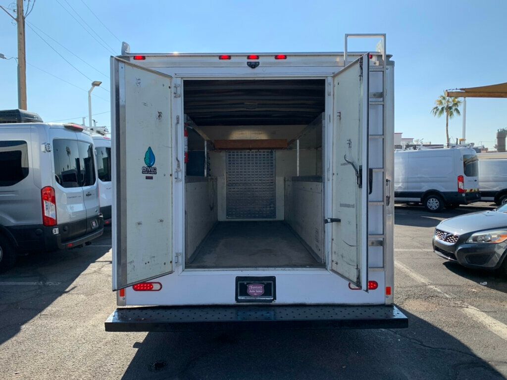 2017 Chevrolet Express Commercial Cutaway 3500 Van 139" Express Commercial 1-Owner - 22951465 - 25