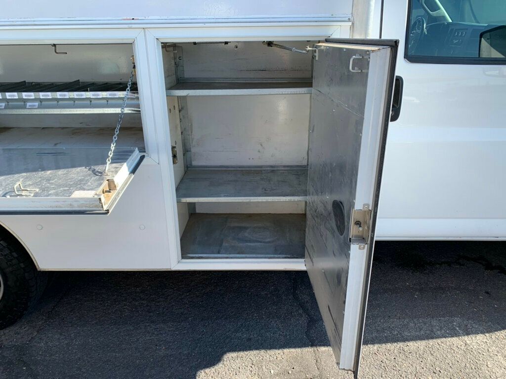 2017 Chevrolet Express Commercial Cutaway 3500 Van 139" Express Commercial 1-Owner - 22951465 - 3