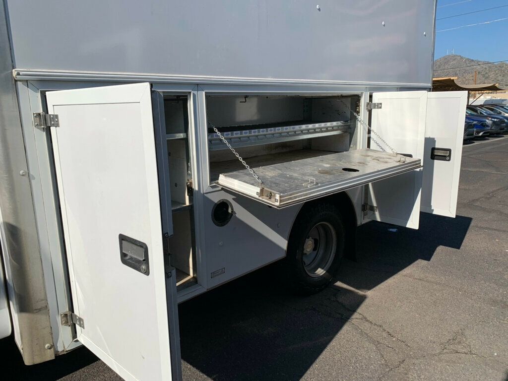 2017 Chevrolet Express Commercial Cutaway 3500 Van 139" Express Commercial 1-Owner - 22951465 - 49