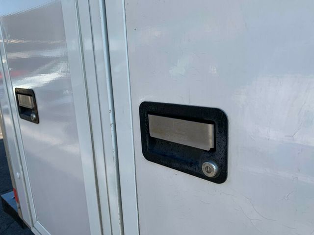 2017 Chevrolet Express Commercial Cutaway 3500 Van 139" Express Commercial 1-Owner - 22951465 - 8