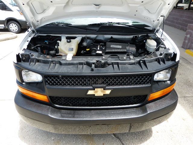 2017 Chevrolet Express Commercial Cutaway 4.8L V8 GAS*3500*SRW*138" WB*12FT ROCKPORT BOX*1,250LB LIFTGATE - 23037823 - 12
