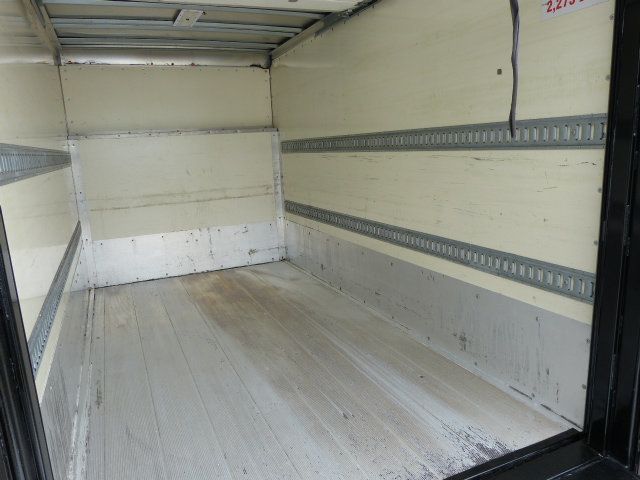 2017 Chevrolet Express Commercial Cutaway 4.8L V8 GAS*3500*SRW*138" WB*12FT ROCKPORT BOX*1,250LB LIFTGATE - 23037823 - 23