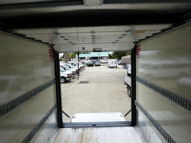 2017 Chevrolet Express Commercial Cutaway 4.8L V8 GAS*3500*SRW*138" WB*12FT ROCKPORT BOX*1,250LB LIFTGATE - 23037823 - 27