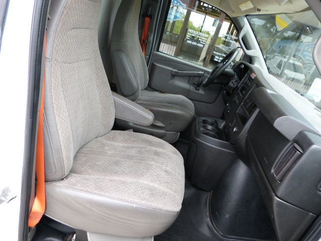 2017 Chevrolet Express Commercial Cutaway 4.8L V8 GAS*3500*SRW*138" WB*12FT ROCKPORT BOX*1,250LB LIFTGATE - 23037823 - 30