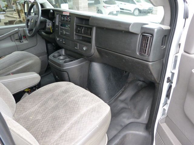 2017 Chevrolet Express Commercial Cutaway 4.8L V8 GAS*3500*SRW*138" WB*12FT ROCKPORT BOX*1,250LB LIFTGATE - 23037823 - 31