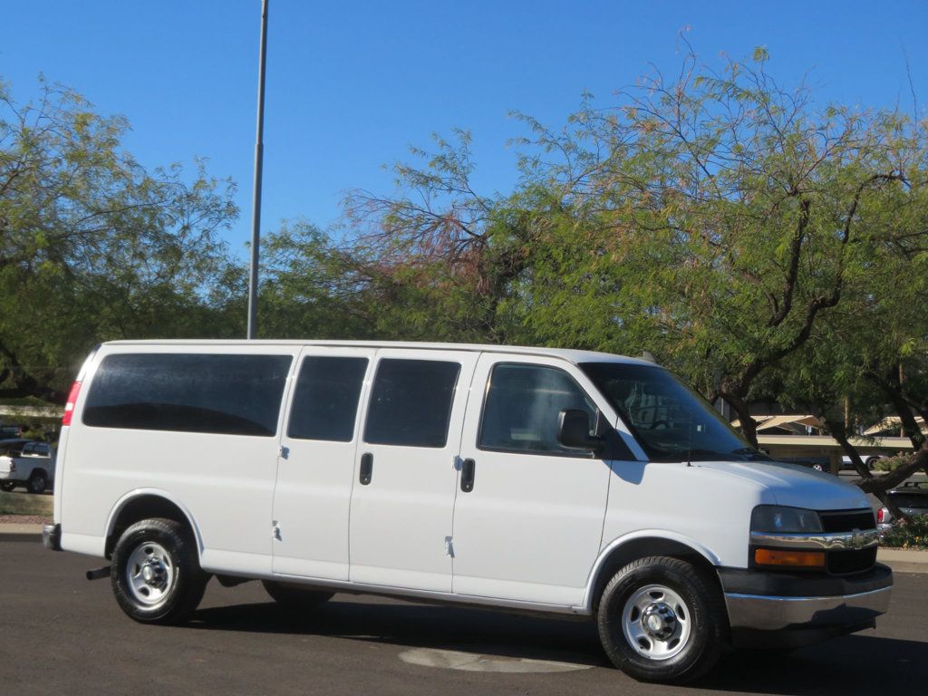 2017 Chevrolet Express Passenger 1OWNER AZ 15 PASSENGER VAN EXTRA CLEAN PEOPLE MOVER 15 SEATS  - 22704471 - 3