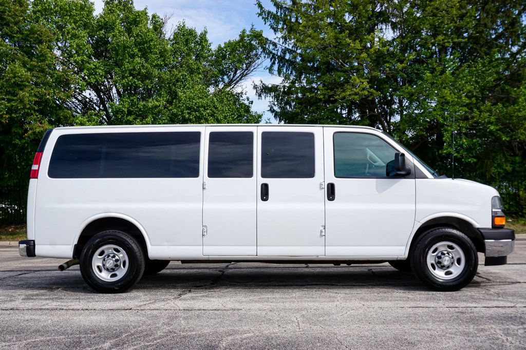 2017 Chevrolet Express Passenger Express 3500 15-Passenger Van 43k - 23083648 - 15