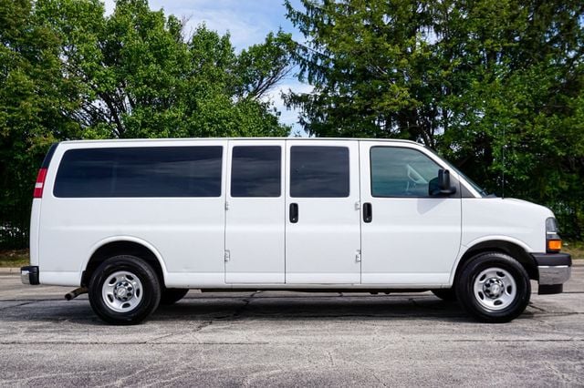2017 Chevrolet Express Passenger Express 3500 15-Passenger Van 43k - 23083648 - 15