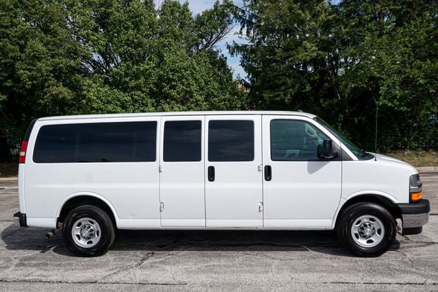 2017 Chevrolet Express Passenger Express 3500 15-Passenger Van 43k - 23083648 - 40