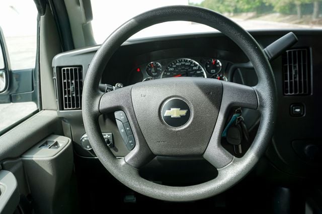 2017 Chevrolet Express Passenger Express 3500 15-Passenger Van 43k - 23083648 - 44