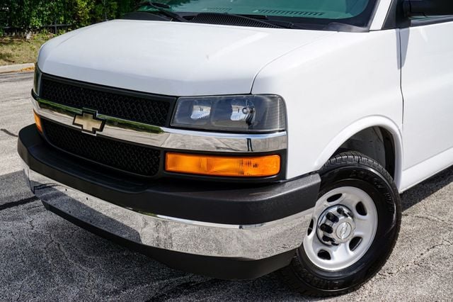 2017 Chevrolet Express Passenger Express 3500 15-Passenger Van 43k - 23083648 - 65