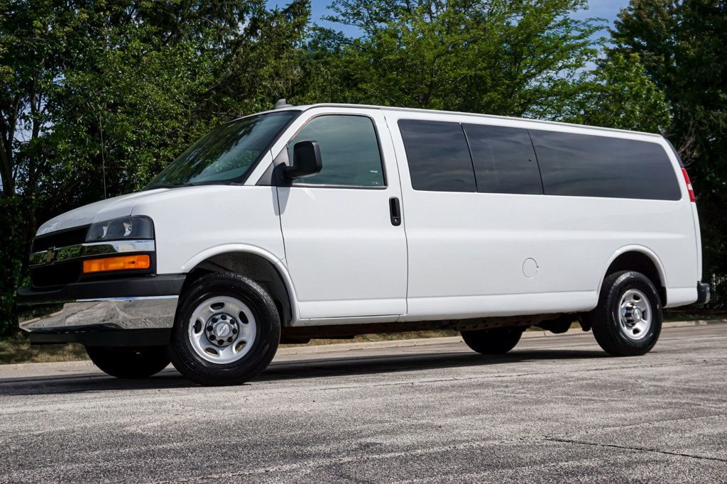 2017 Chevrolet Express Passenger Express 3500 15-Passenger Van 43k - 23083648 - 68
