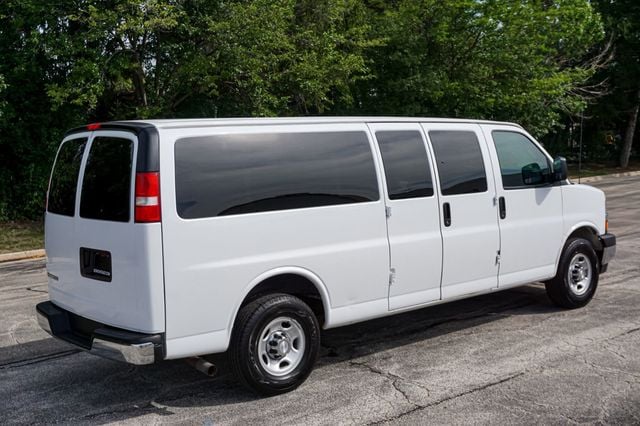 2017 Chevrolet Express Passenger Express 3500 15-Passenger Van 43k - 23083648 - 6