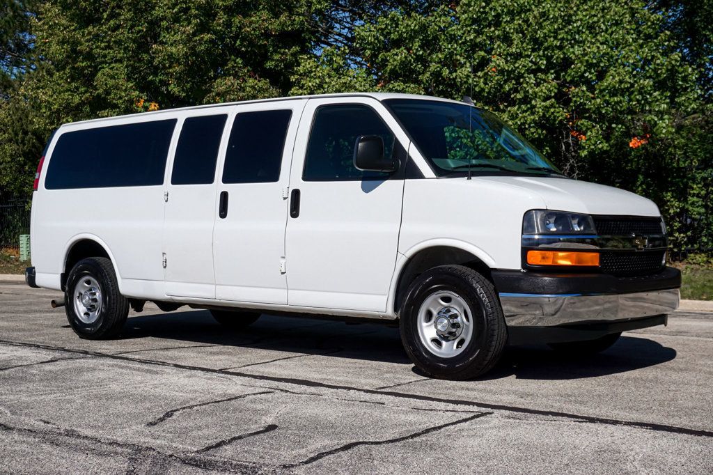 2017 Chevrolet Express Passenger Express 3500 15-Passenger Van 53k Miles - 23092509 - 1