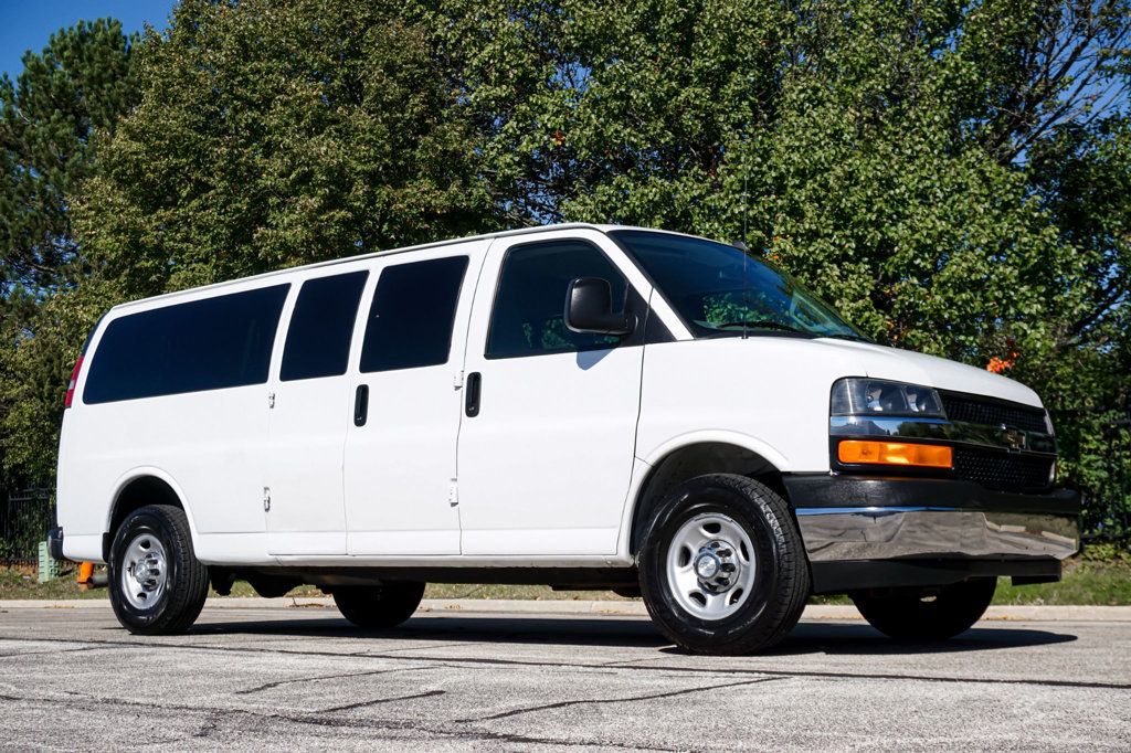 2017 Chevrolet Express Passenger Express 3500 15-Passenger Van 53k Miles - 23092509 - 3