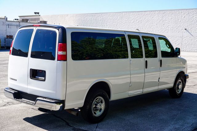 2017 Chevrolet Express Passenger Express 3500 15-Passenger Van 53k Miles - 23092509 - 4