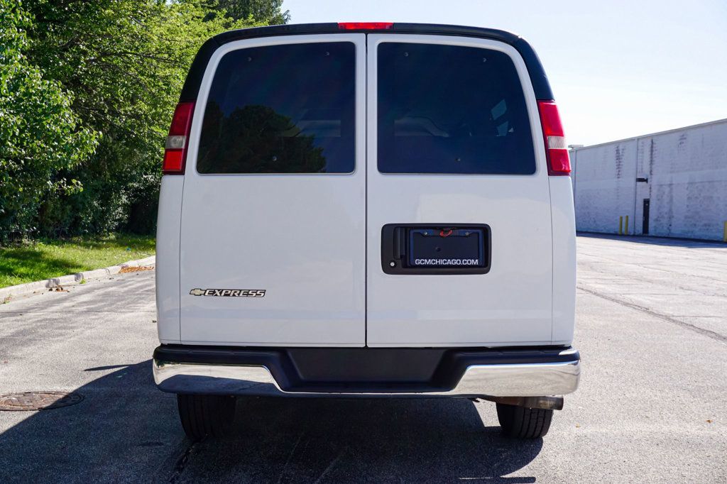 2017 Chevrolet Express Passenger *Express 3500* *15-Passenger Van* *Extended* *Only 45k Miles* - 23071573 - 15