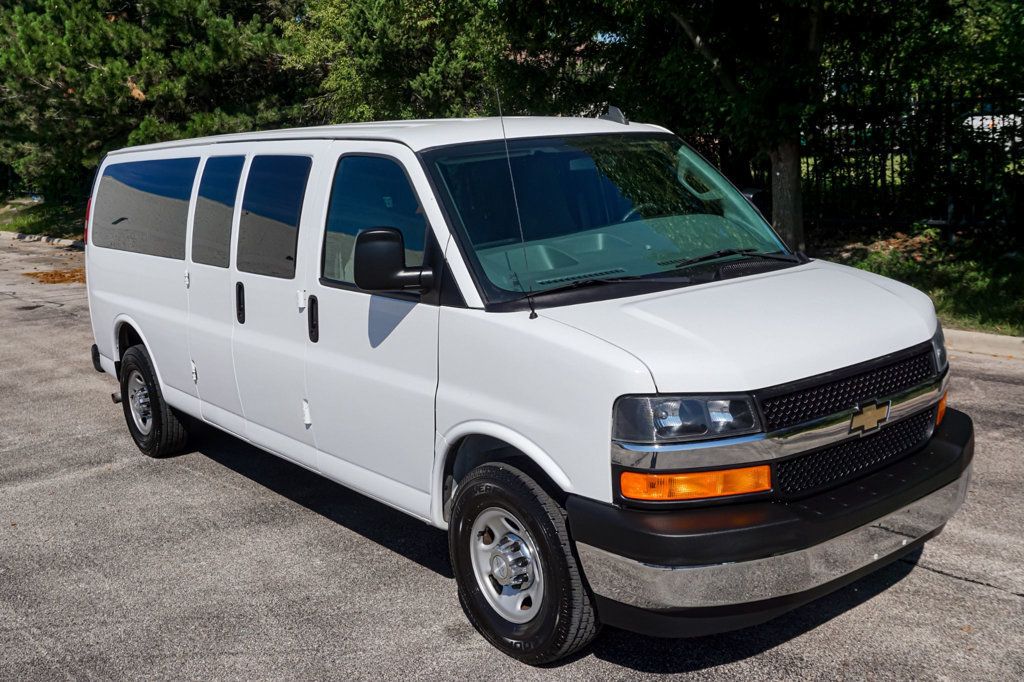 2017 Chevrolet Express Passenger *Express 3500* *15-Passenger Van* *Extended* *Only 45k Miles* - 23071573 - 22