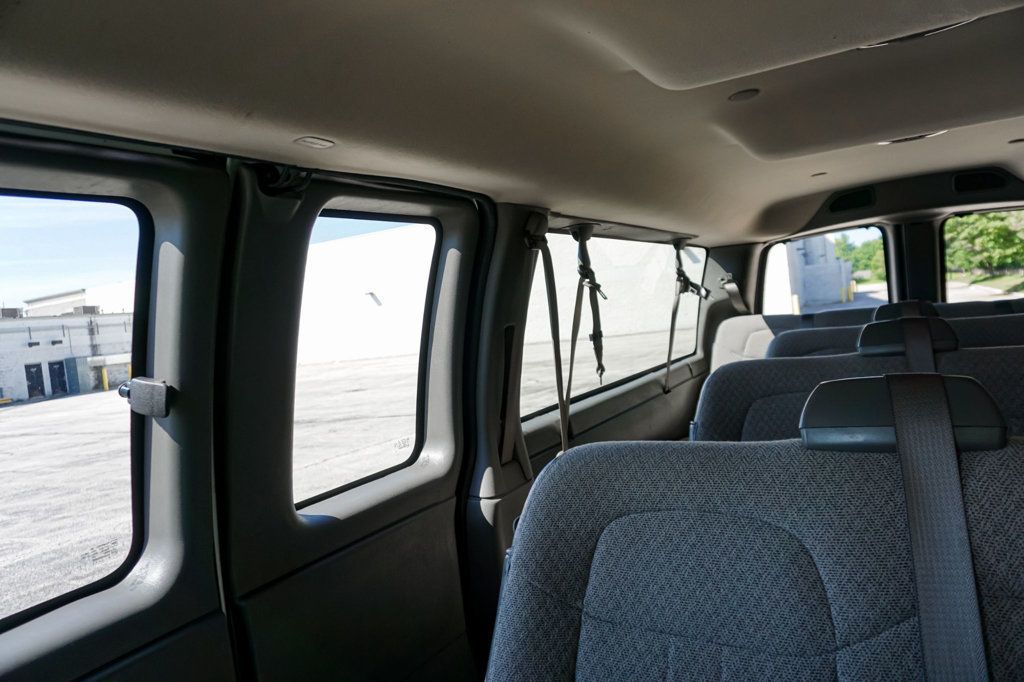 2017 Chevrolet Express Passenger *Express 3500* *15-Passenger Van* *Extended* *Only 45k Miles* - 23071573 - 35