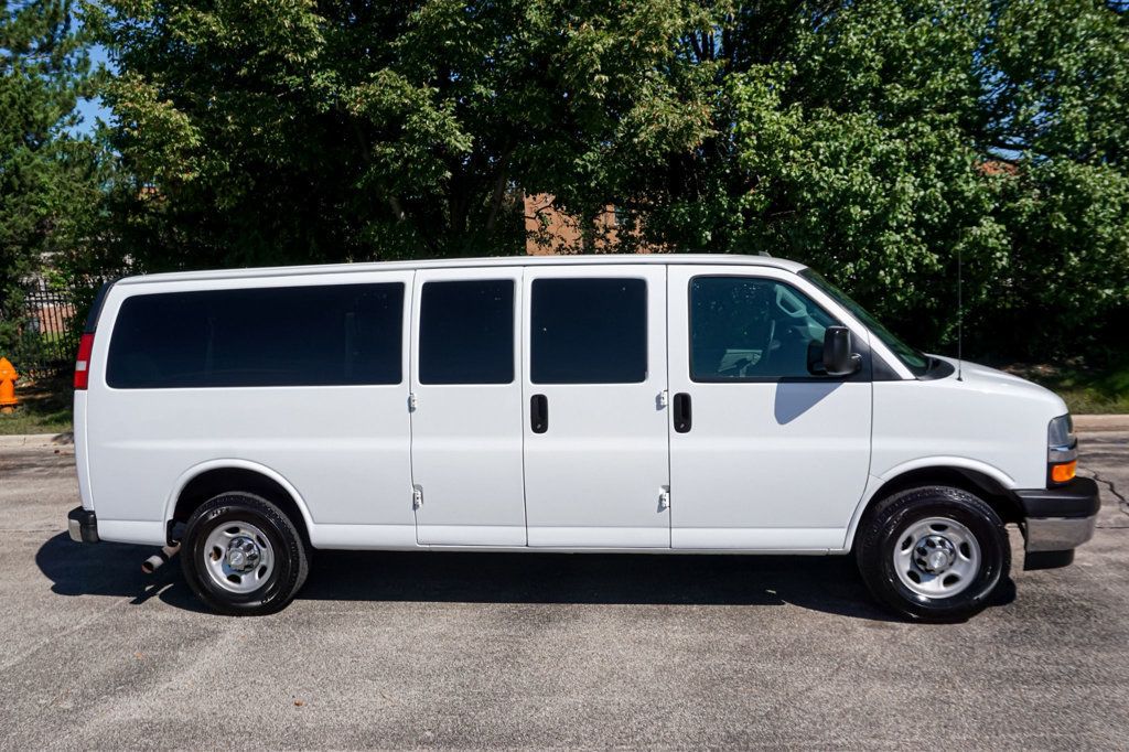 2017 Chevrolet Express Passenger *Express 3500* *15-Passenger Van* *Extended* *Only 45k Miles* - 23071573 - 44