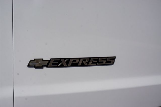 2017 Chevrolet Express Passenger *Express 3500* *15-Passenger Van* *Extended* *Only 45k Miles* - 23071573 - 52