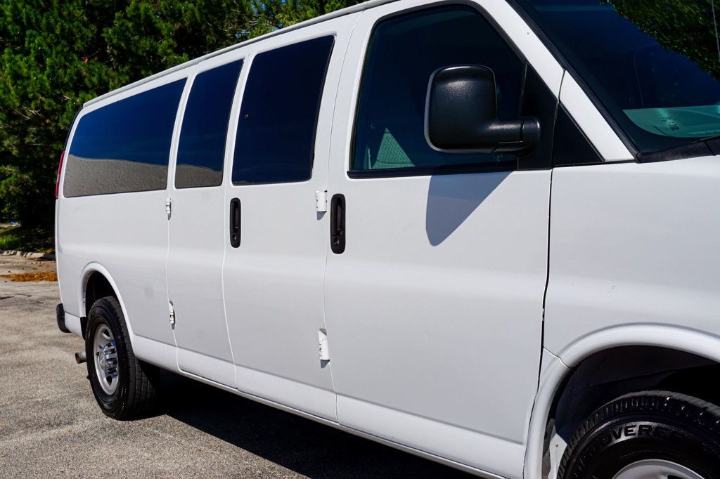 2017 Chevrolet Express Passenger *Express 3500* *15-Passenger Van* *Extended* *Only 45k Miles* - 23071573 - 53