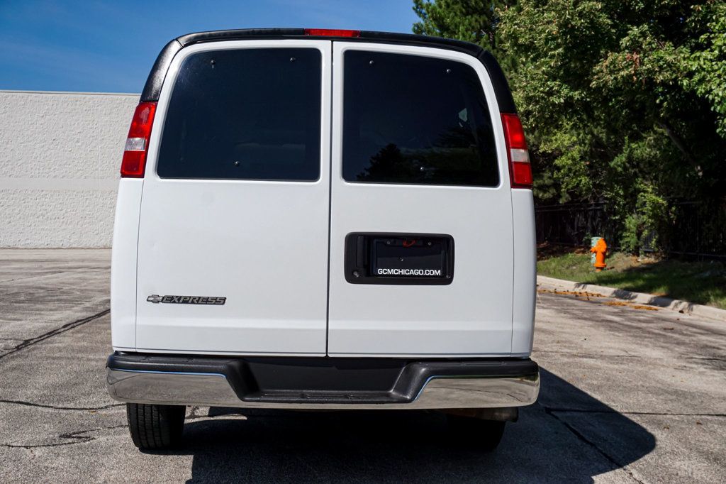 2017 Chevrolet Express Passenger *Express 3500* *15-Passenger Van* *Extended* *Only 45k Miles* - 23071573 - 70