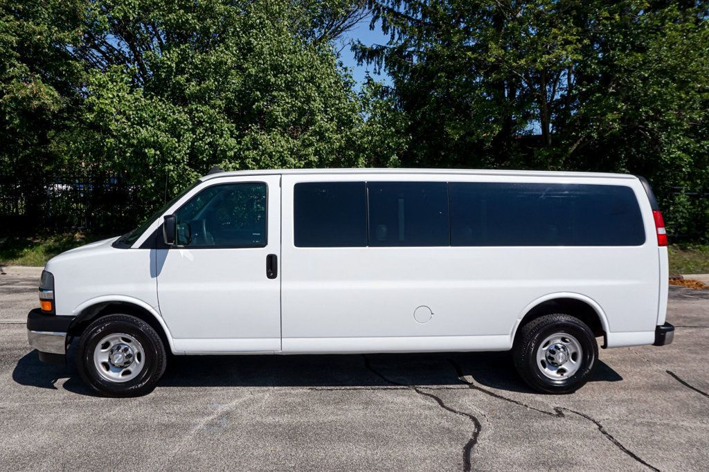 2017 Chevrolet Express Passenger *Express 3500* *15-Passenger Van* *Extended* *Only 45k Miles* - 23071573 - 71